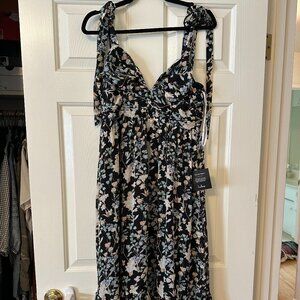Lulus Lush Loveliness Black Floral Tie-Strap Midi, S, Black Floral